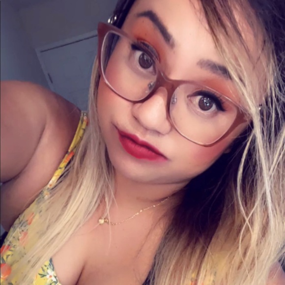 Profile:💕 Thou Shall Not Pay Retail! Remember 👯♀️ Sisters Our Rule of Thumb! - Picture 8 of 9